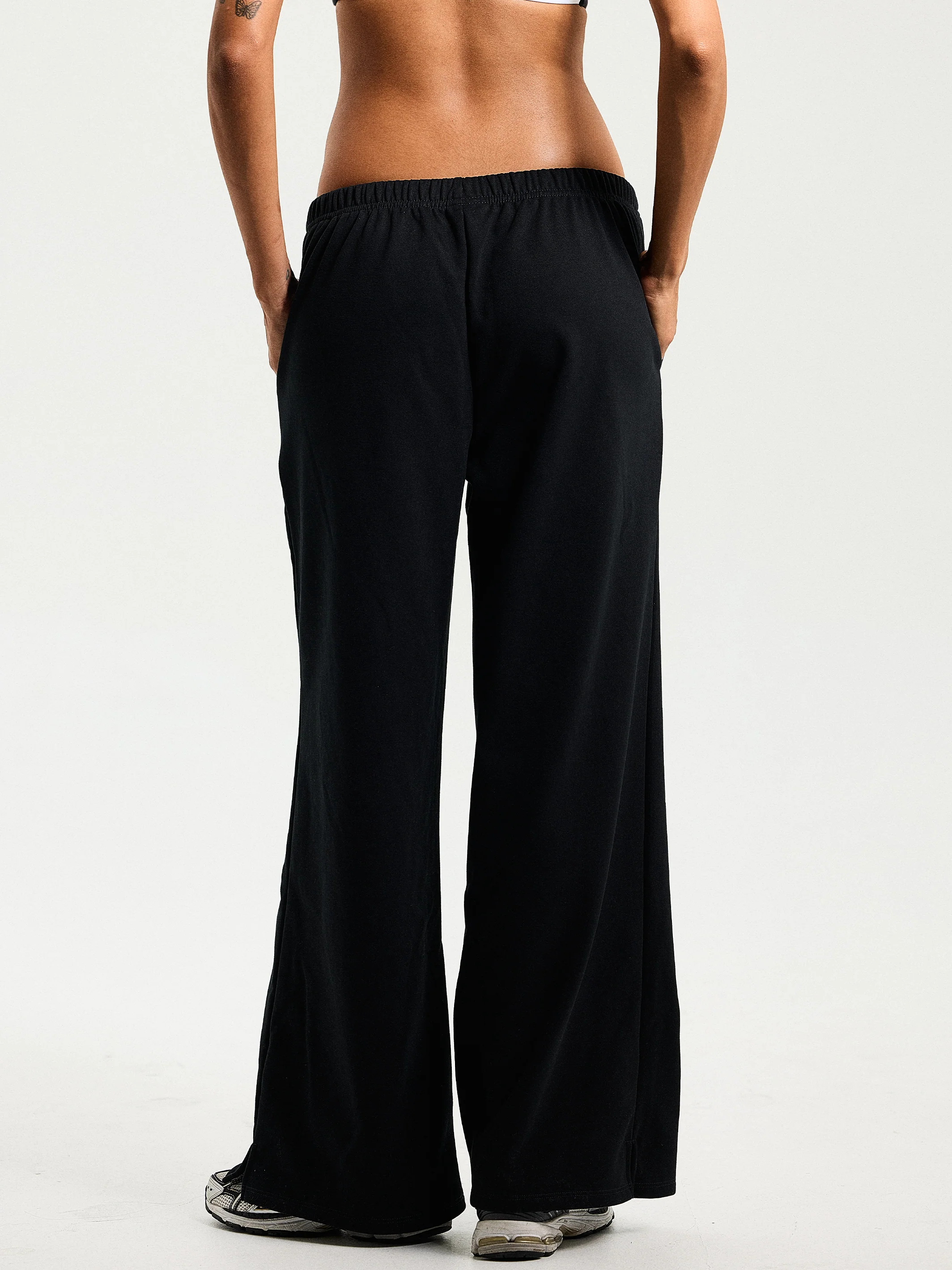 Lightweight Wide Leg Sweat Pants - Image 16