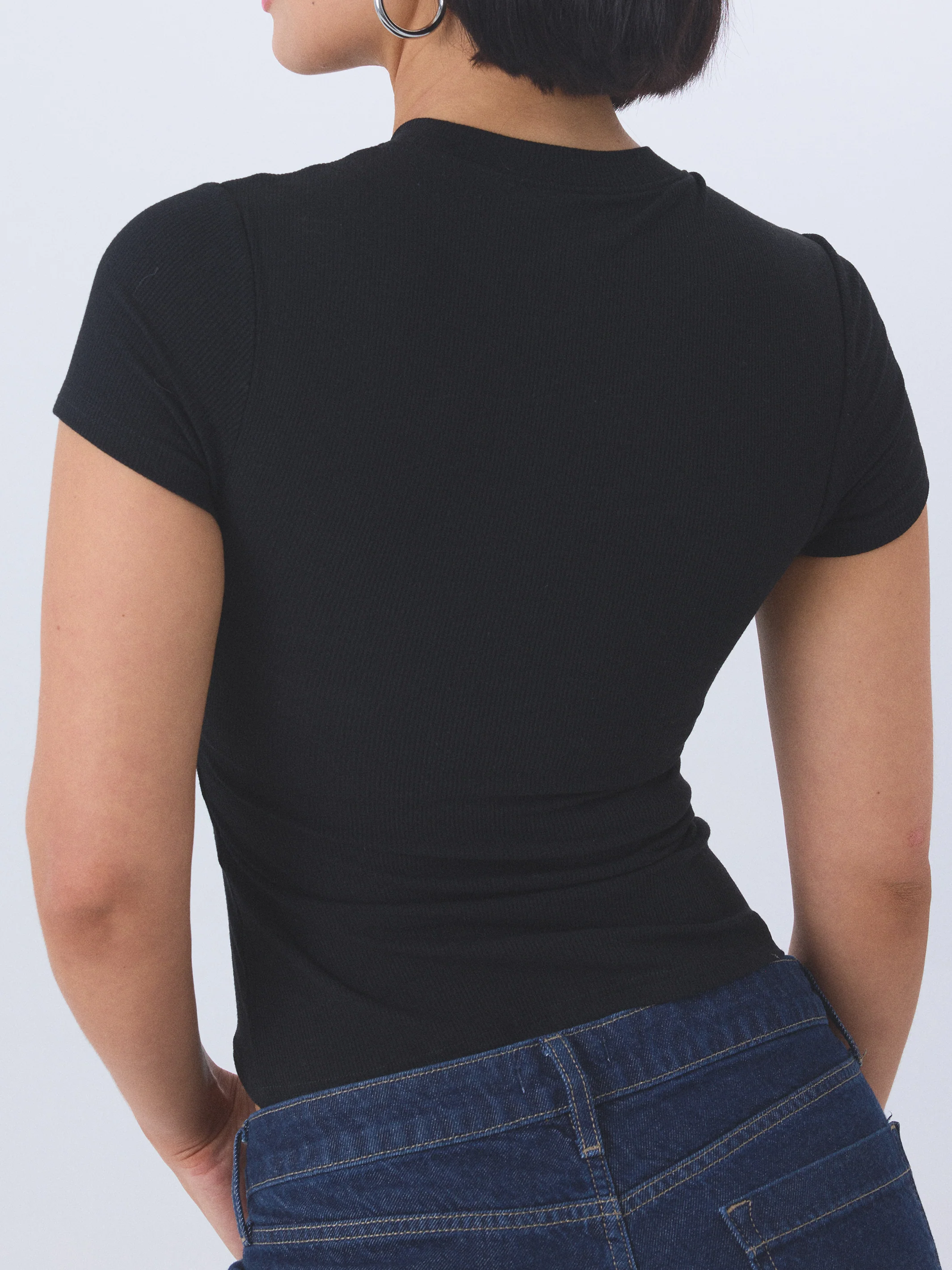 Ribbed Crew Neck Braless T-Shirt - Image 3