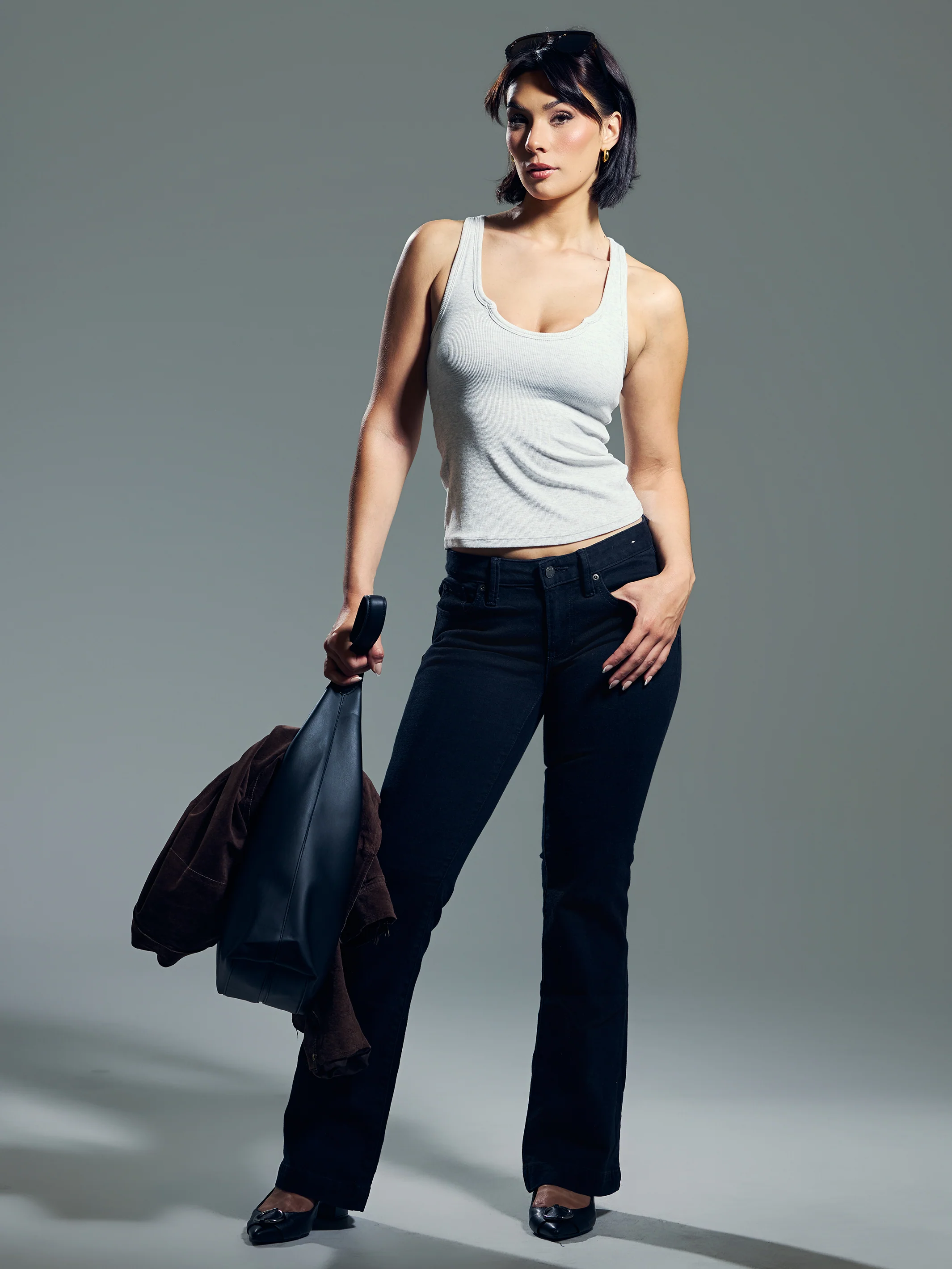 Ribbed U-Shape Tank - Image 11