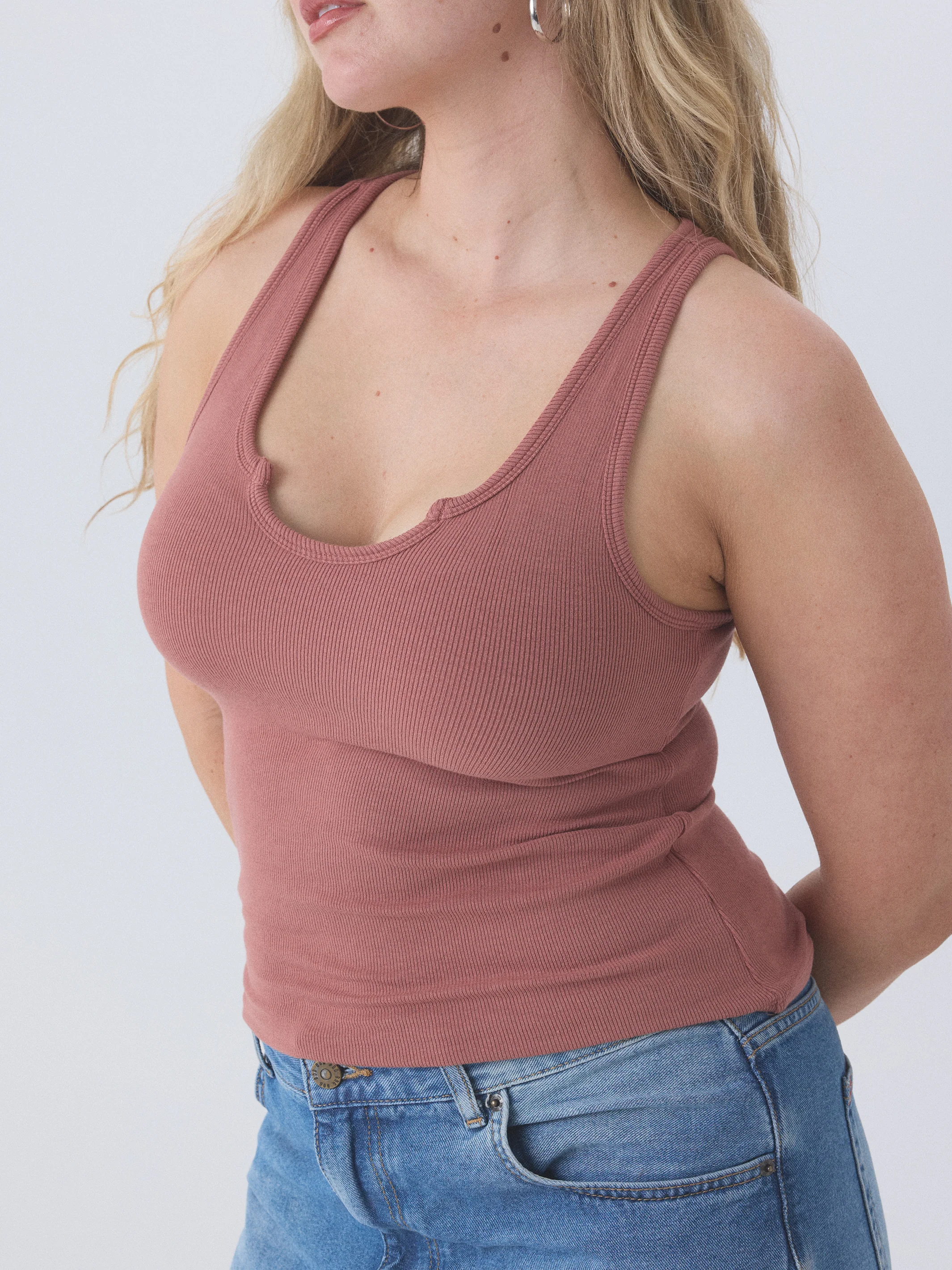 Ribbed U-Shape Tank - Image 28